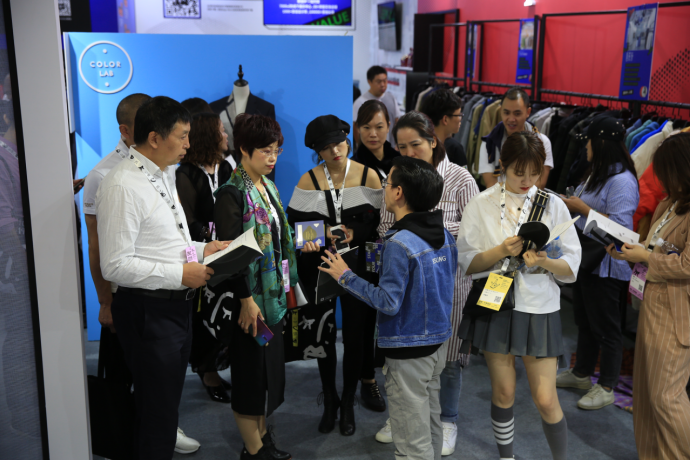 YOSAR云尚星攜原創時尚智能APP—IPX，亮相2019CHIC秋季展 行業日報 6